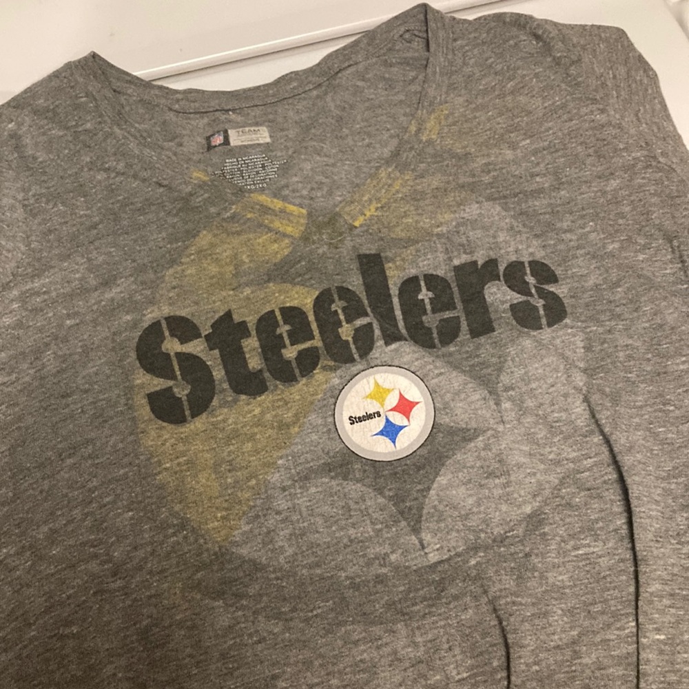 Team NFL womens steelers shirt